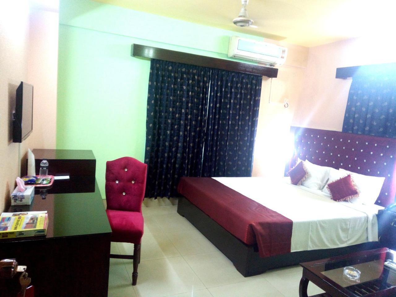 Hotel Lake View Plaza Dhaka Zewnętrze zdjęcie