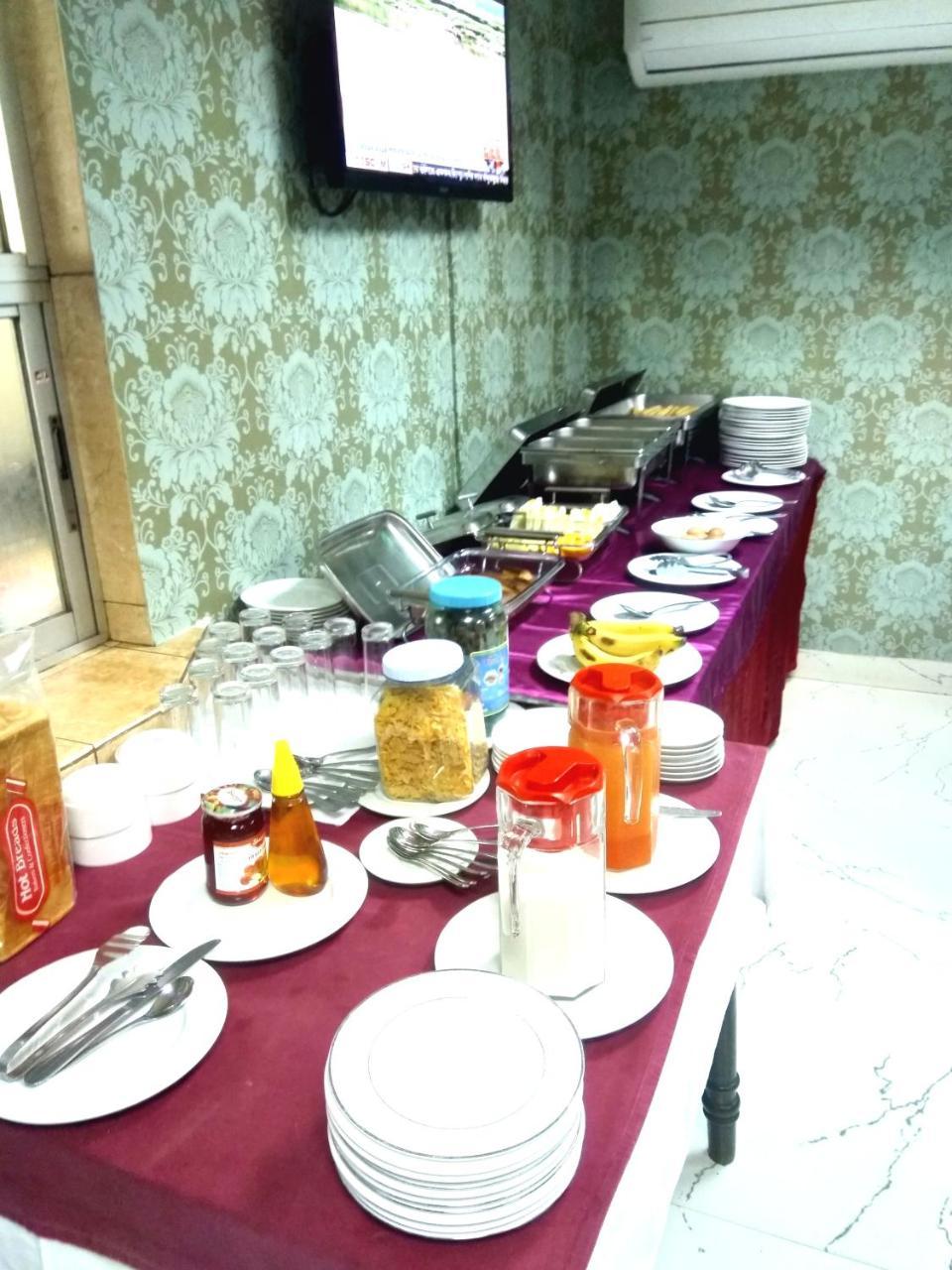 Hotel Lake View Plaza Dhaka Zewnętrze zdjęcie