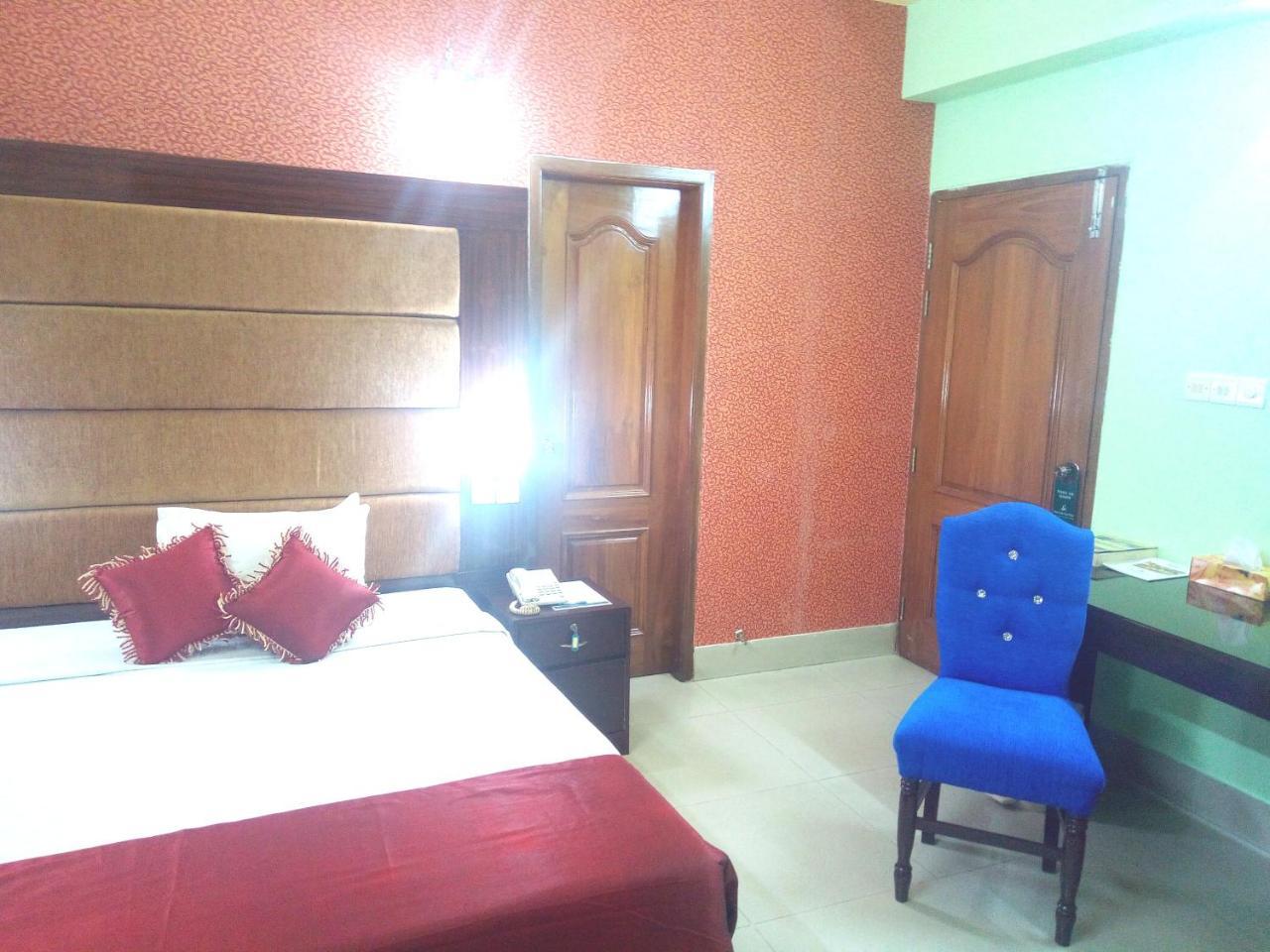 Hotel Lake View Plaza Dhaka Zewnętrze zdjęcie