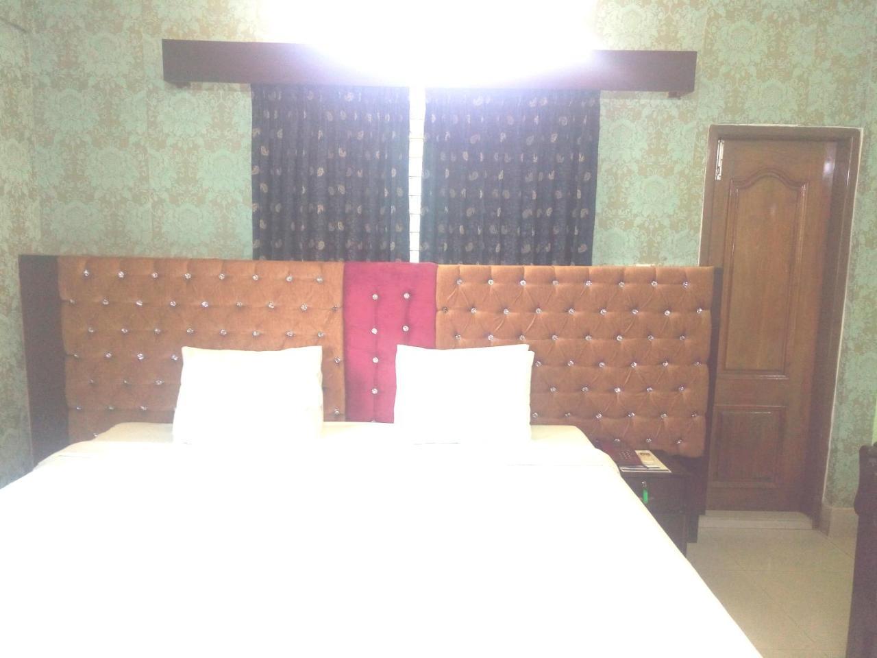 Hotel Lake View Plaza Dhaka Zewnętrze zdjęcie